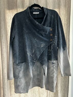 NWOT TEMPO PARIS 3 BUTTON CROSSOVER COTTON OVERSIZED CARDIGAN MEDIUM